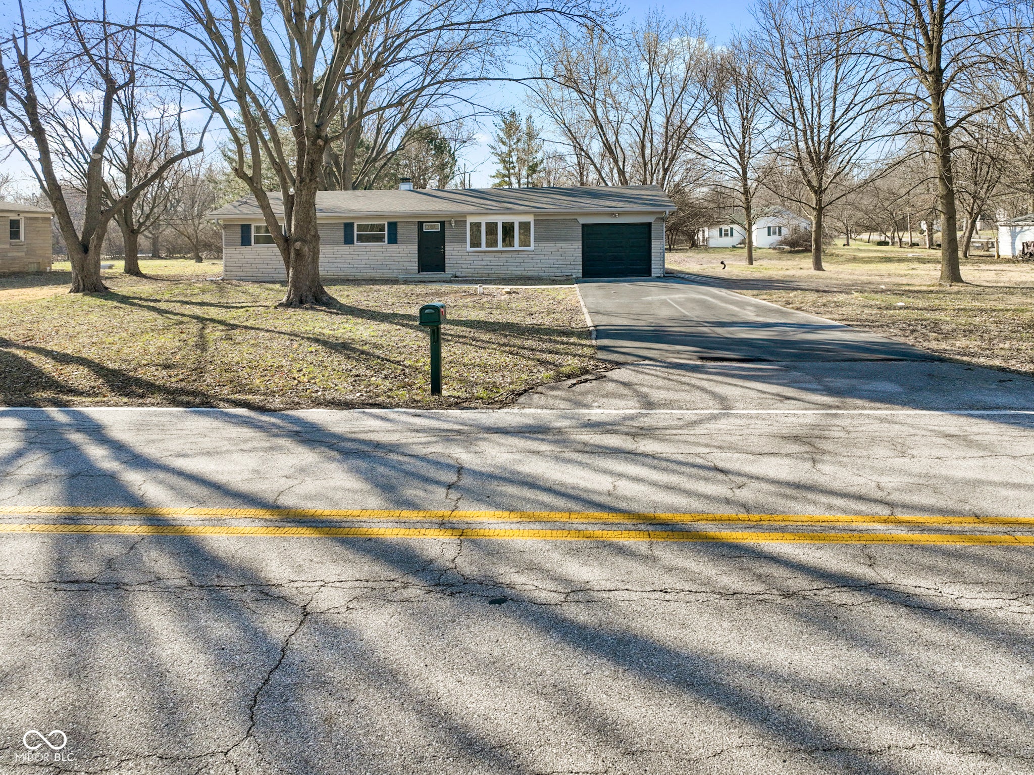 6603 Iona Road, Indianapolis