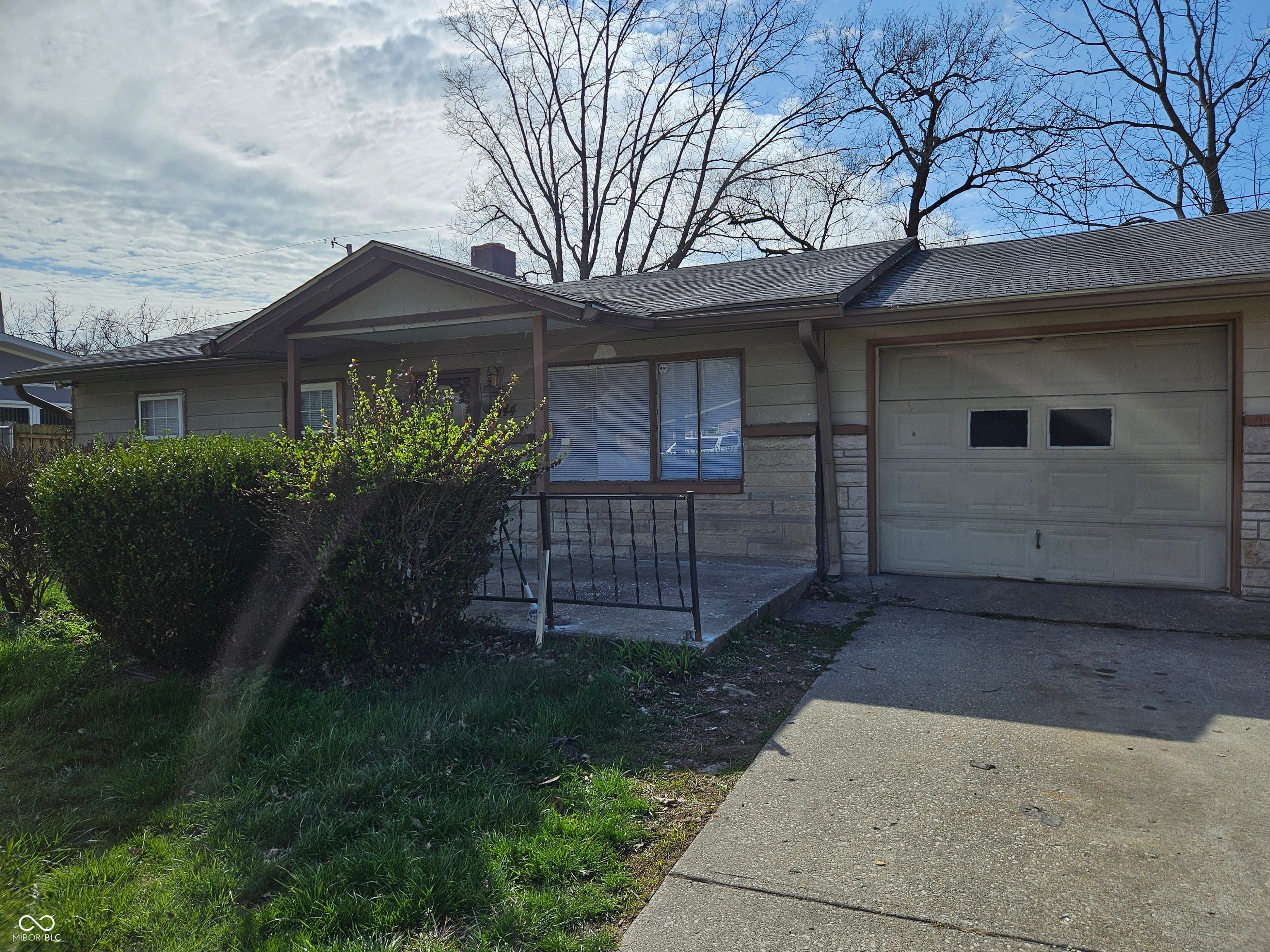 3044 Manor Court, Indianapolis