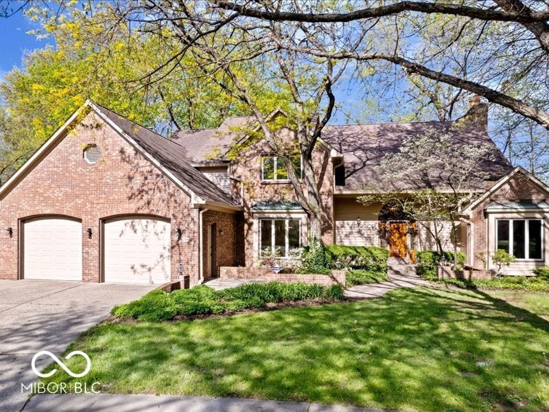 6744 Robin Hood Court, Indianapolis