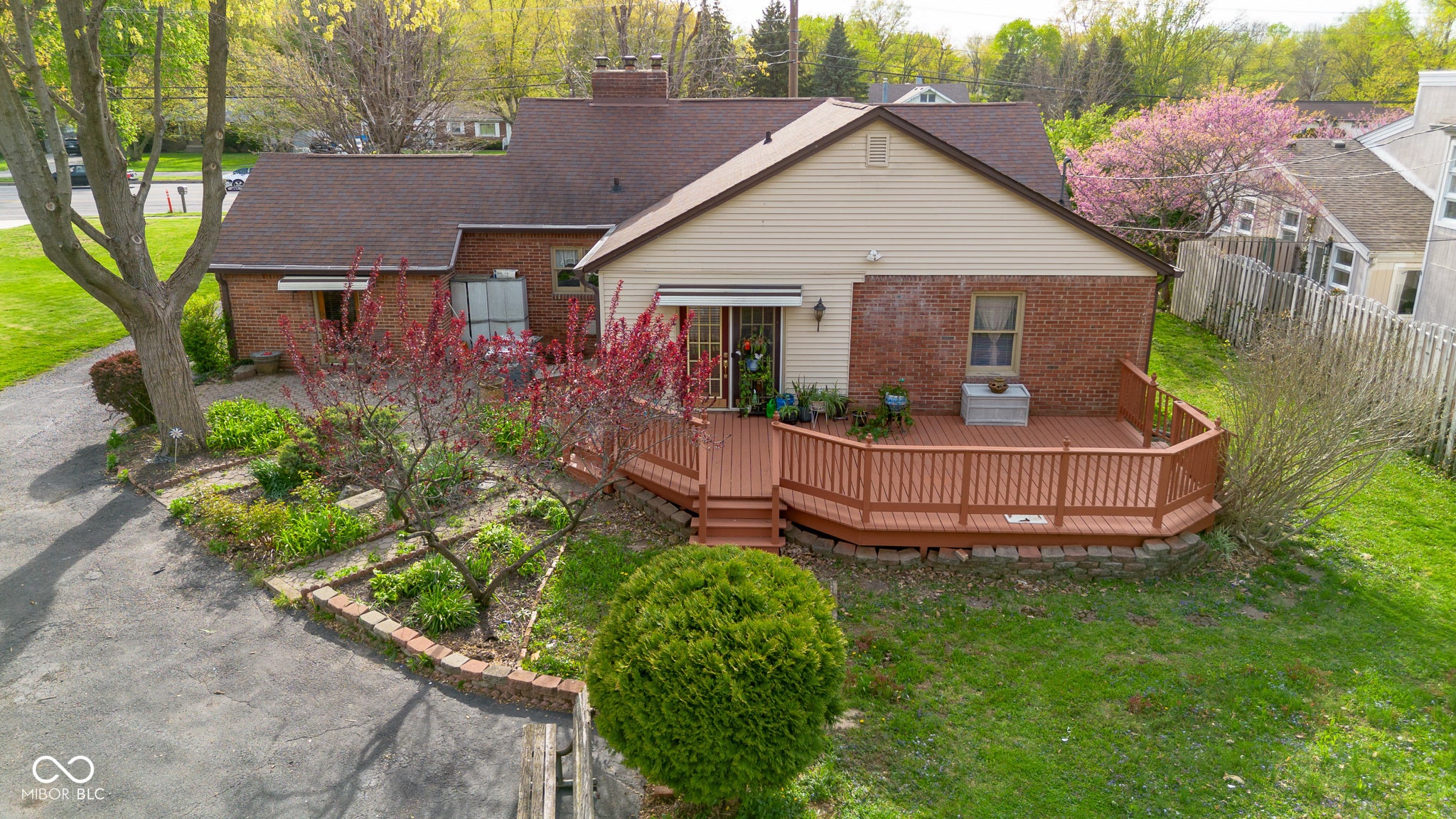 6141 Madison Avenue, Indianapolis