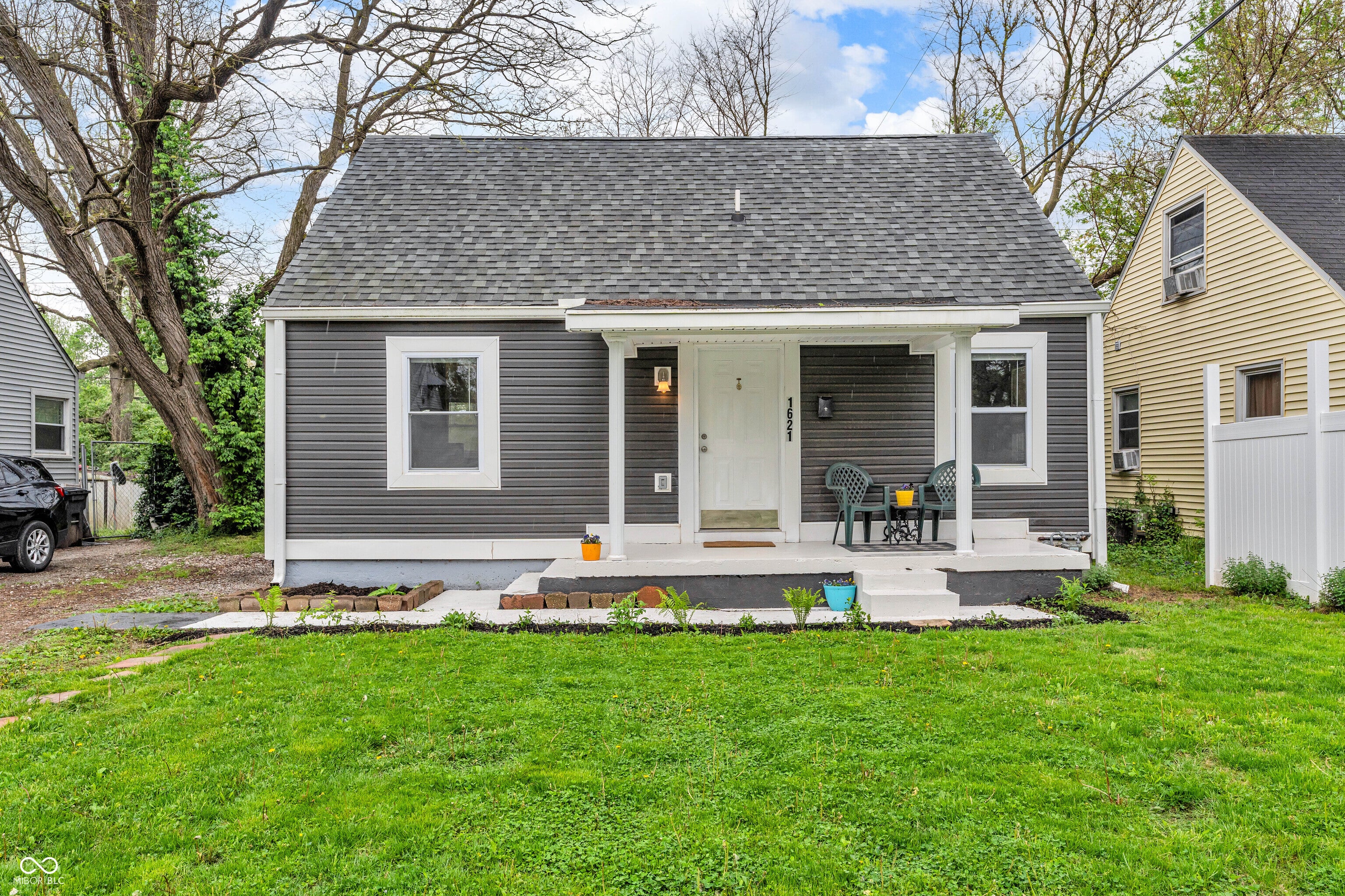1621 E 44th Street, Indianapolis