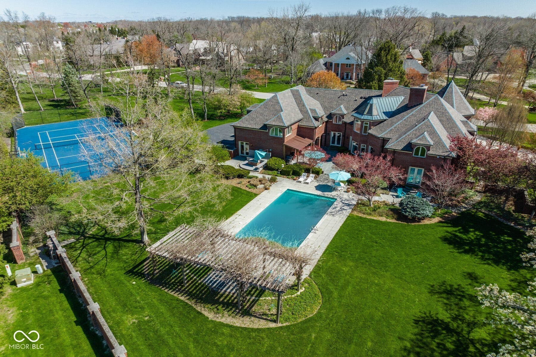 290 Breakwater Drive, Fishers