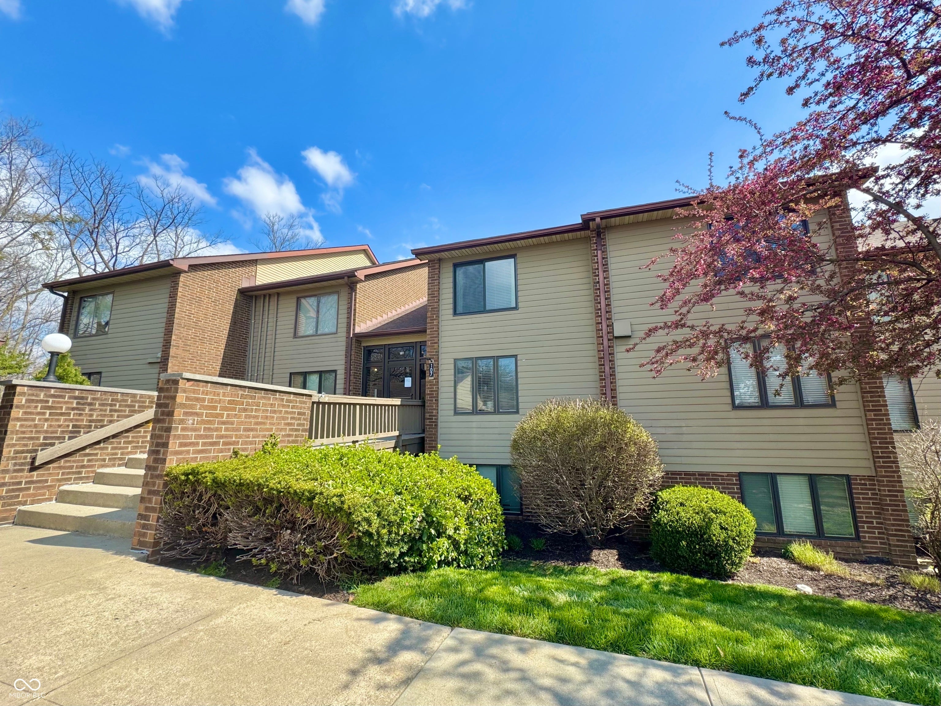 Photo of 107 Knoll Court F Noblesville, IN 46062