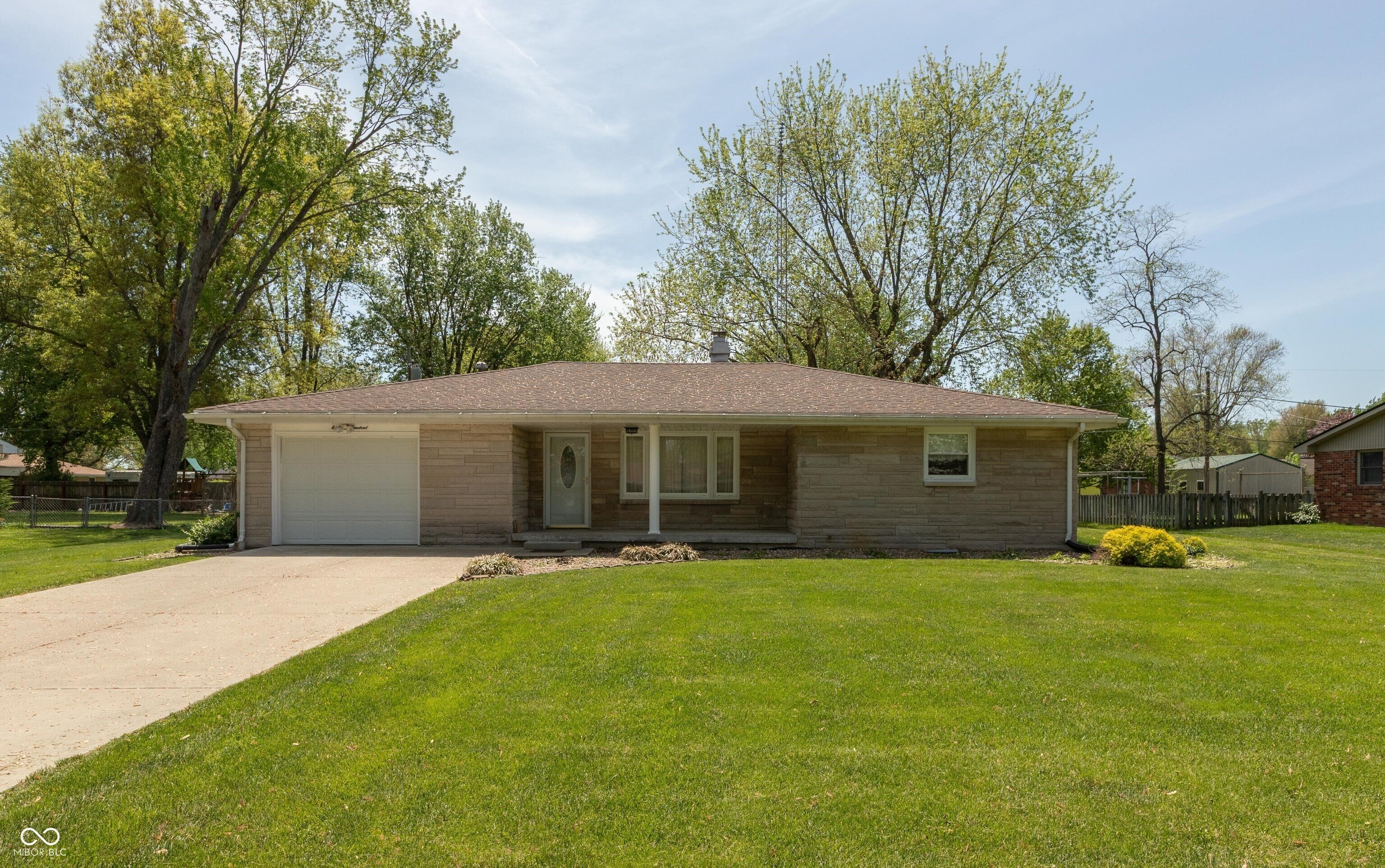 800 Greenbrier Drive, Seymour