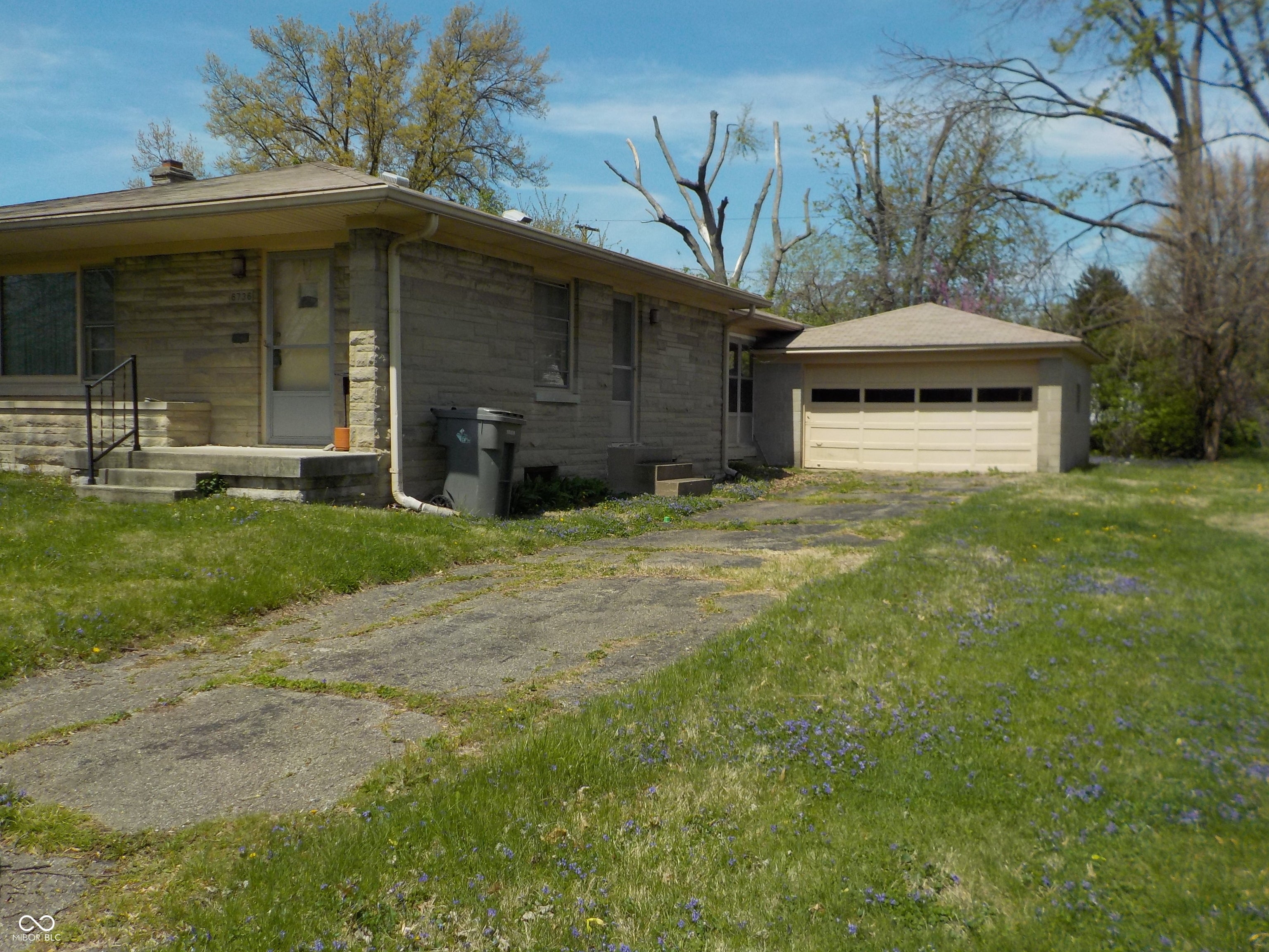 6736 E Michigan Street, Indianapolis