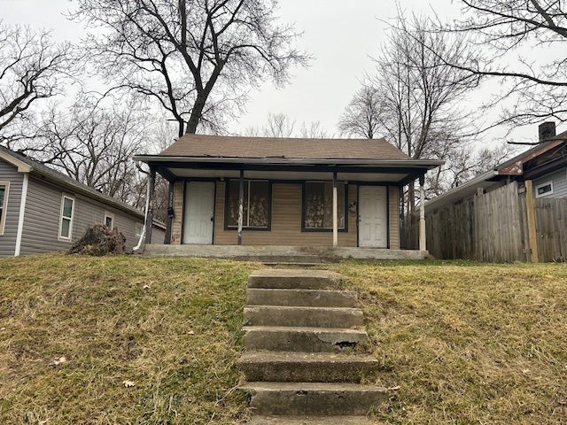 Photo of 2522 E 16th Street Indianapolis, IN 46201