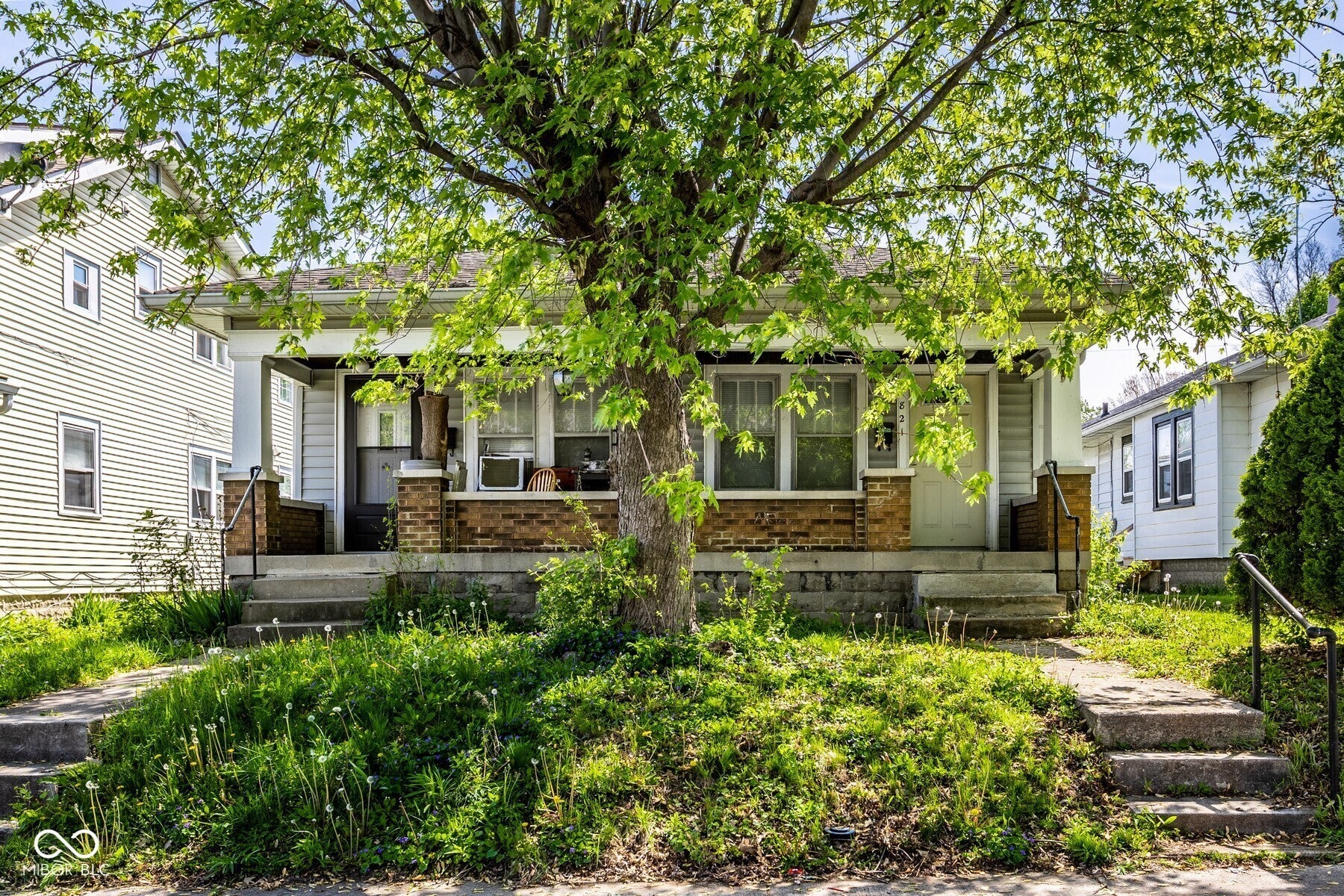 821-823 N Bradley Avenue, Indianapolis