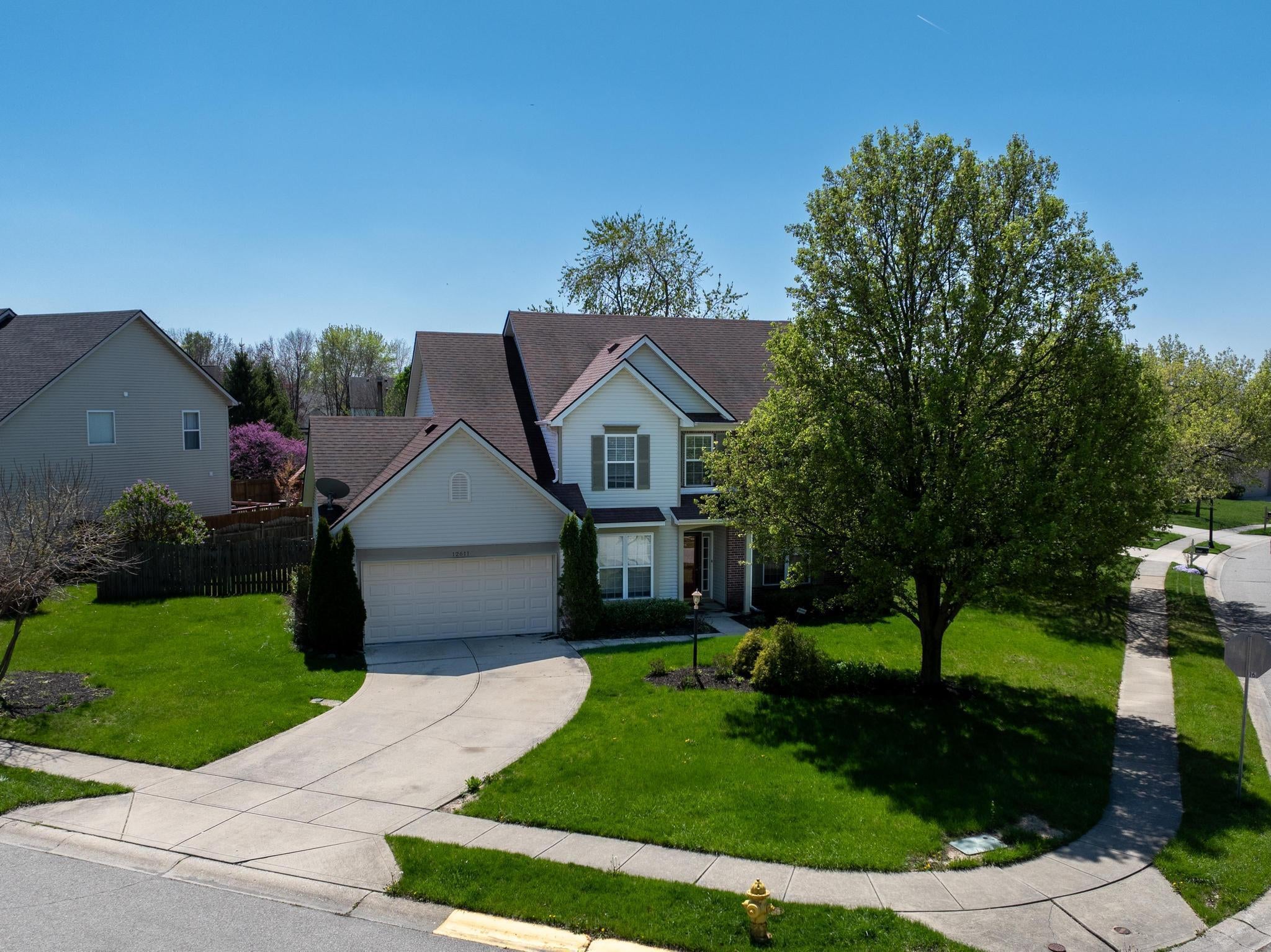 12611 Crystal Pointe Drive, Indianapolis