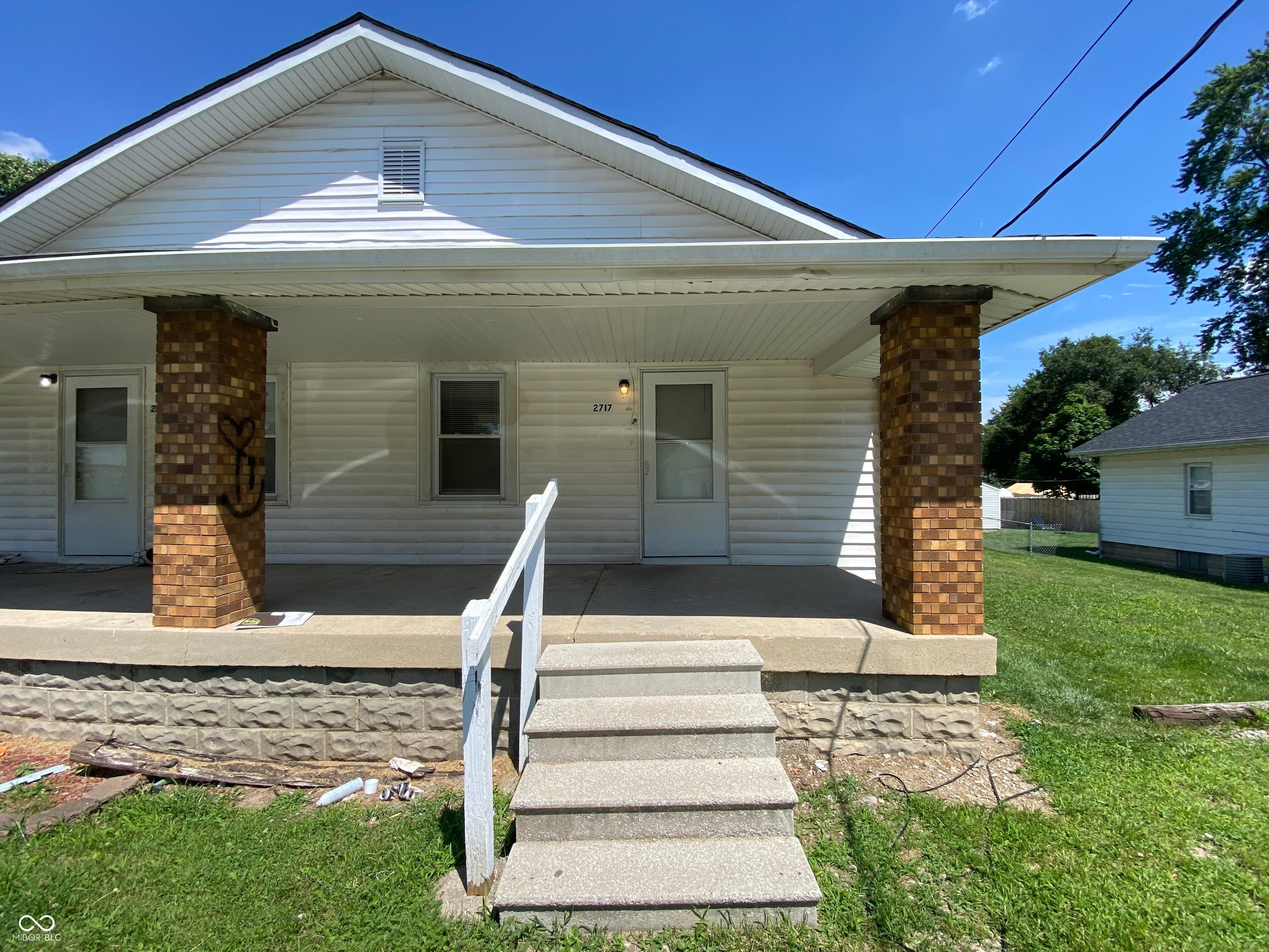 2717 S Moreland Avenue, Indianapolis