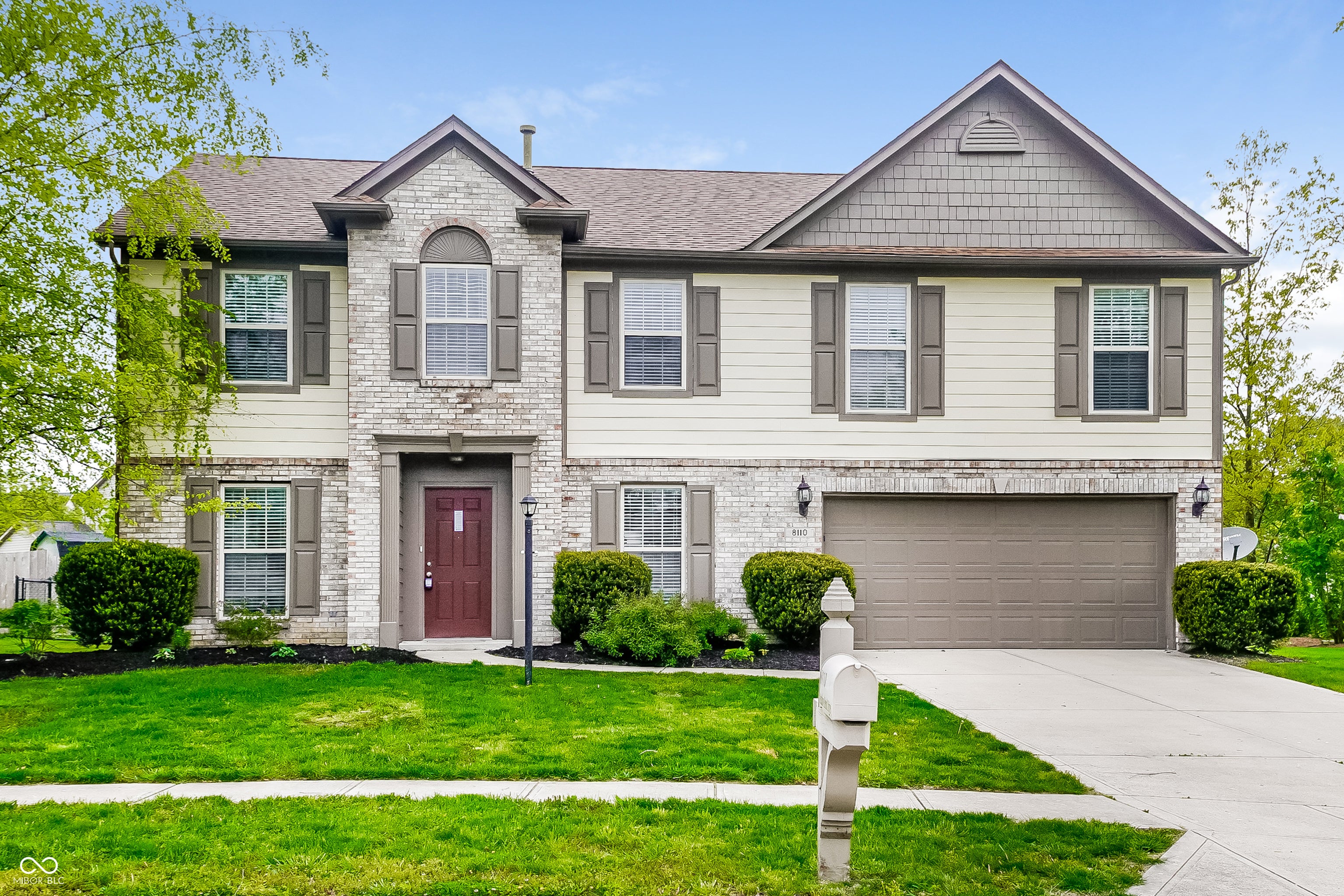 8110 Meadow Bend Drive, Indianapolis