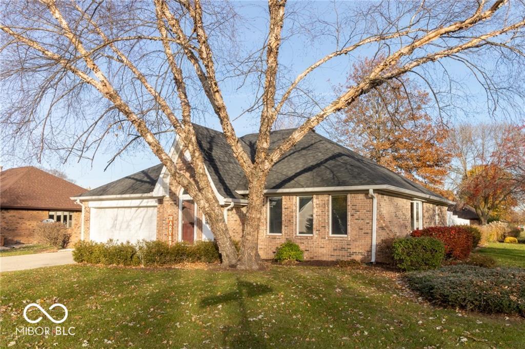 Photo of 1221 Briarwood Drive Brownsburg, IN 46112