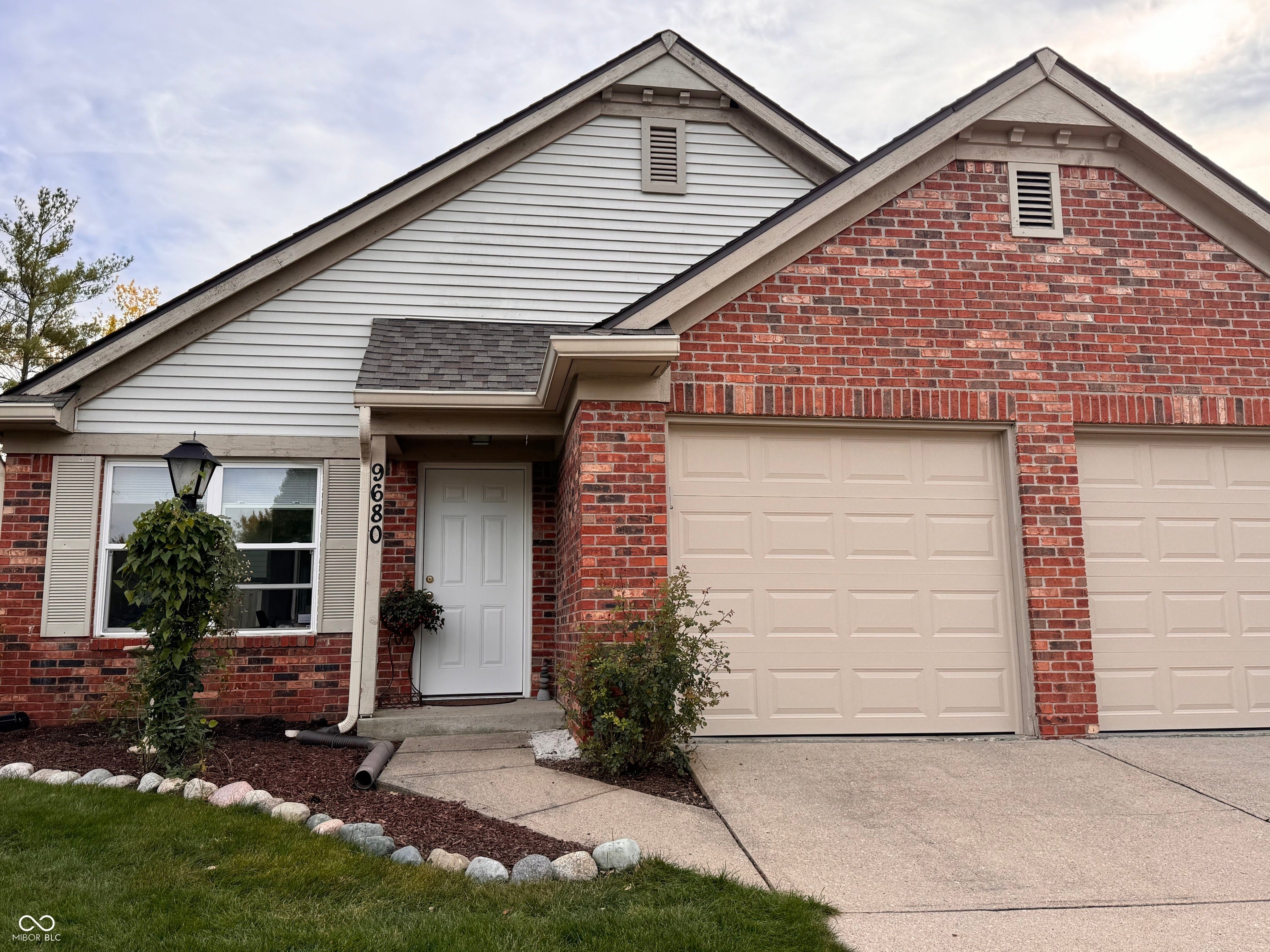 Photo of 9680 River Oak Lane E Fishers, IN 46038