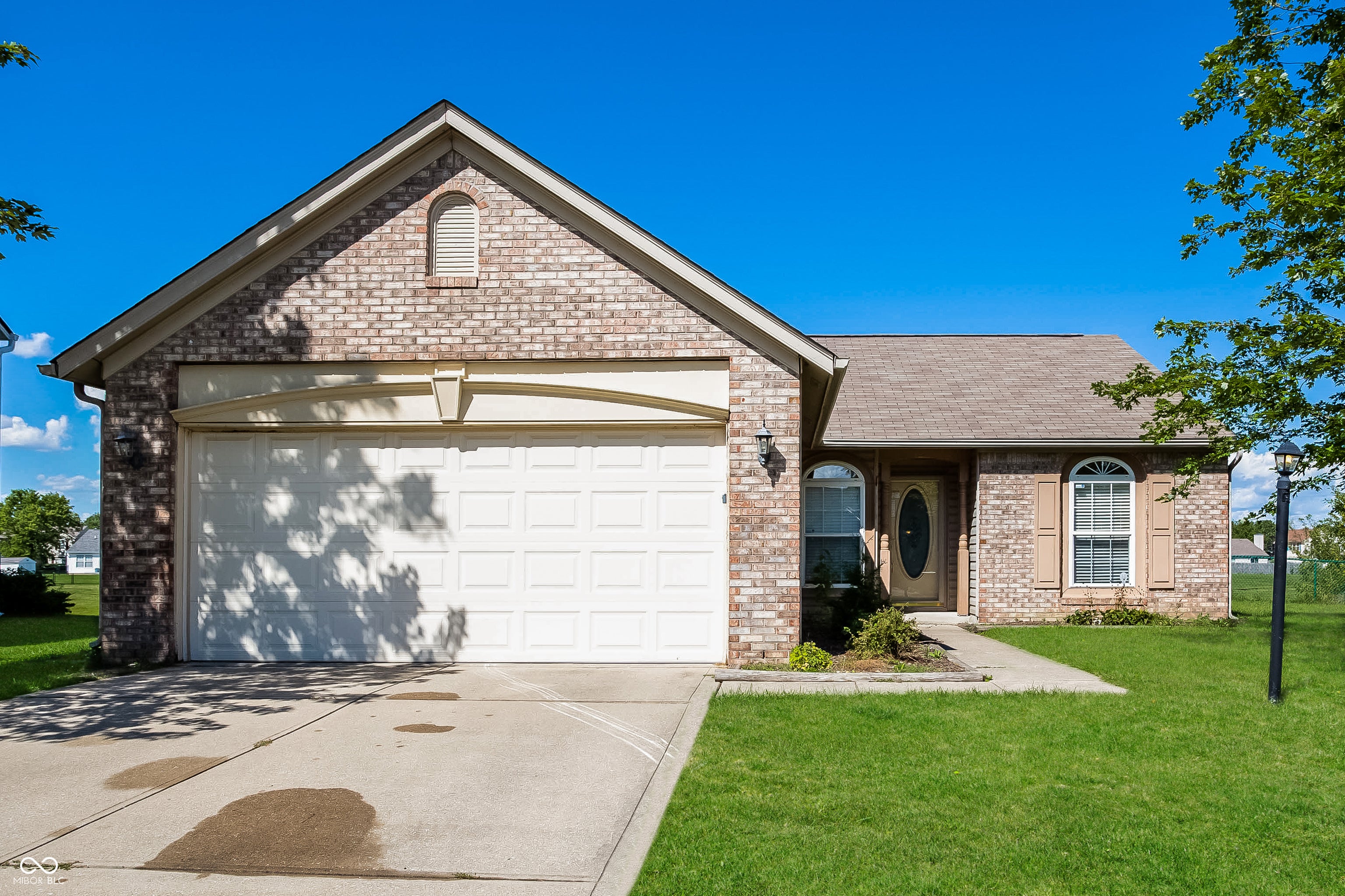 11204 Autumn Creek Court, Indianapolis