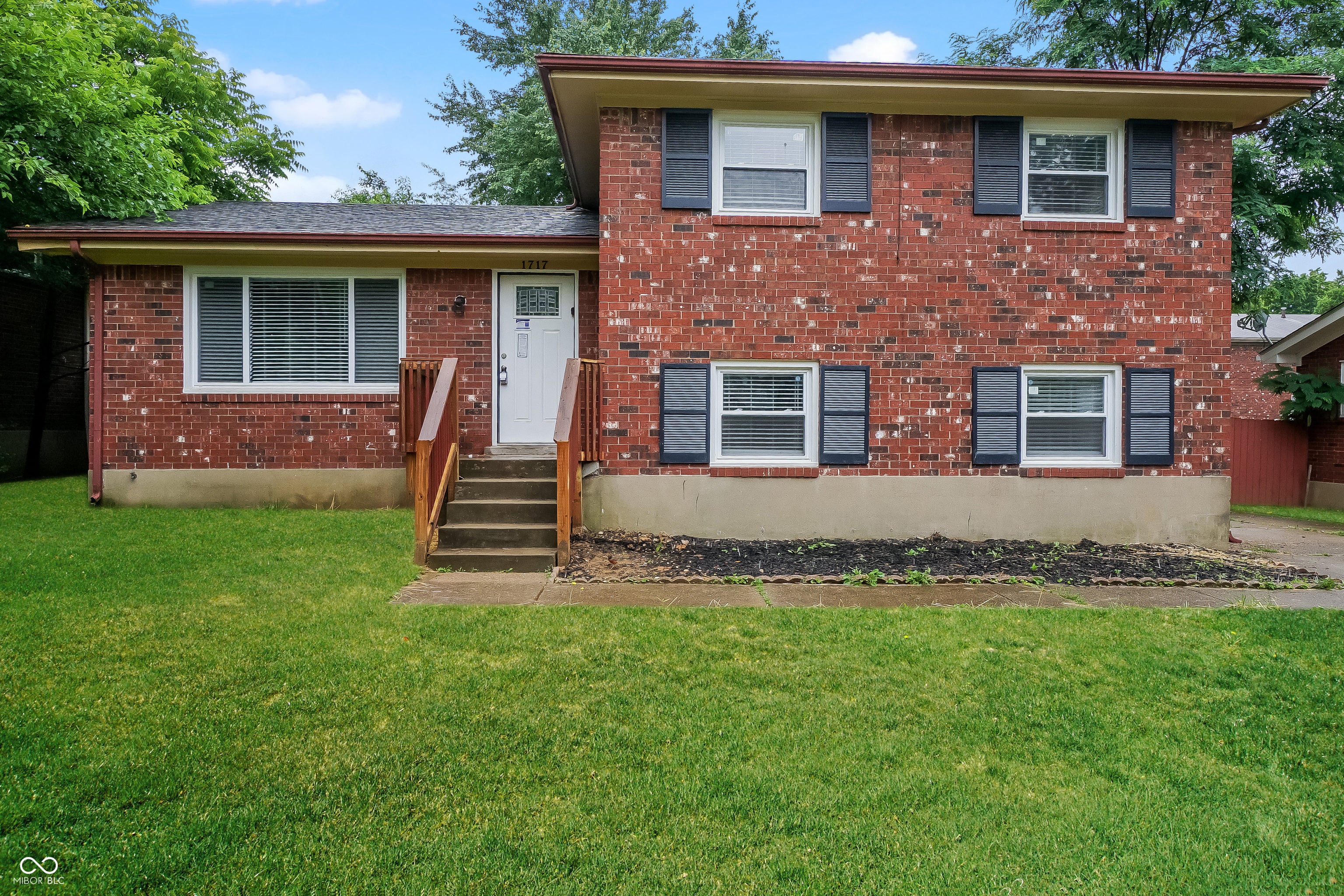 Photo of 1717 Birchbark Lane Jeffersonville, IN 47130