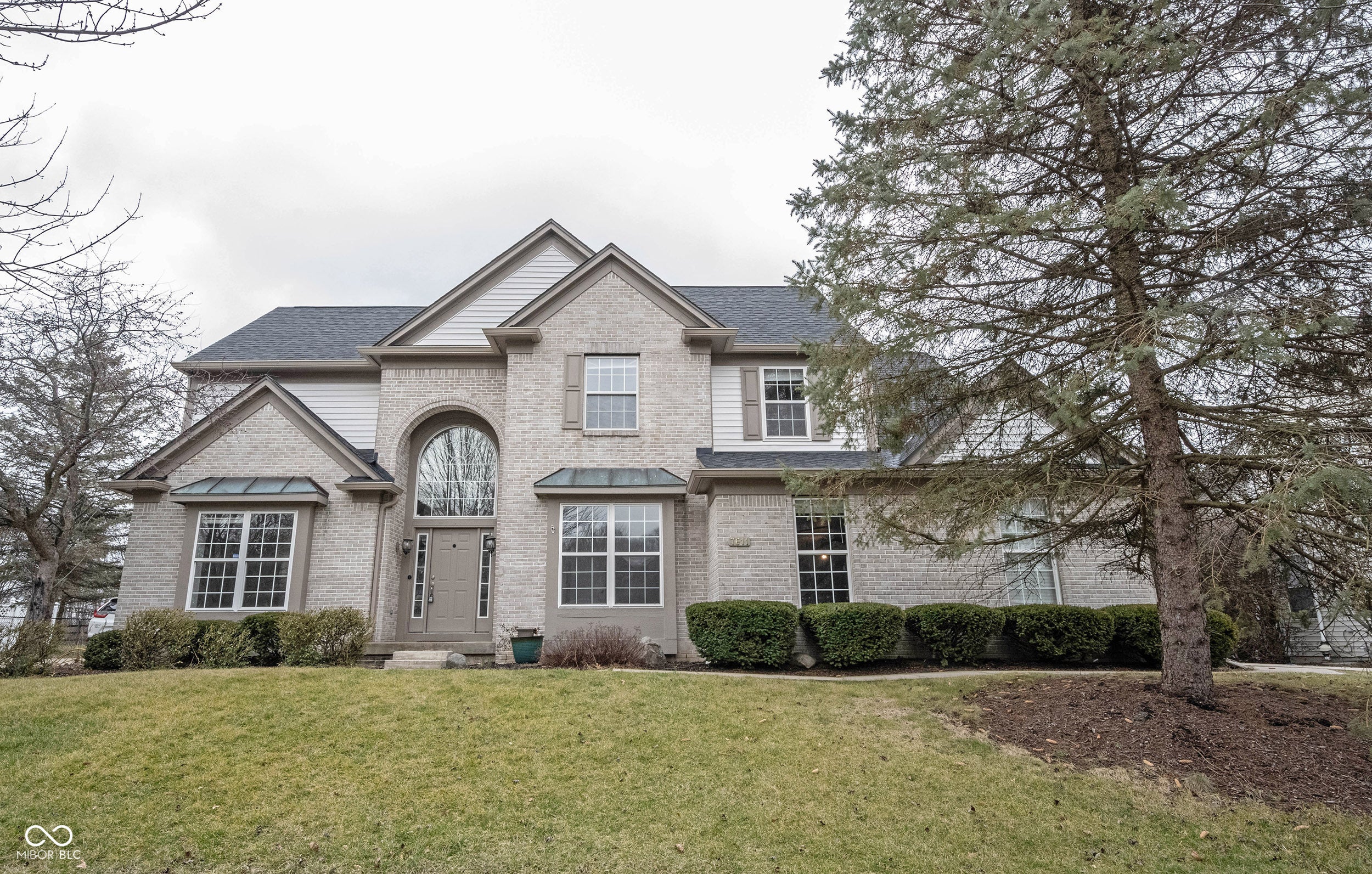 7611 Prairie View Drive, Indianapolis