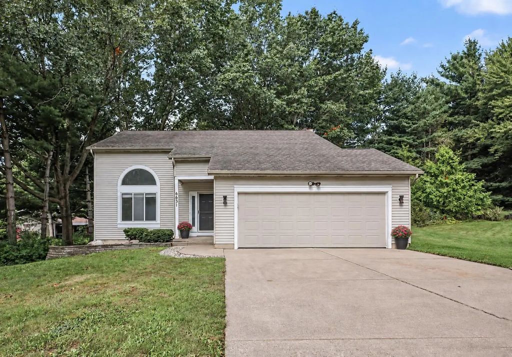6631 Runway Court, Byron Center