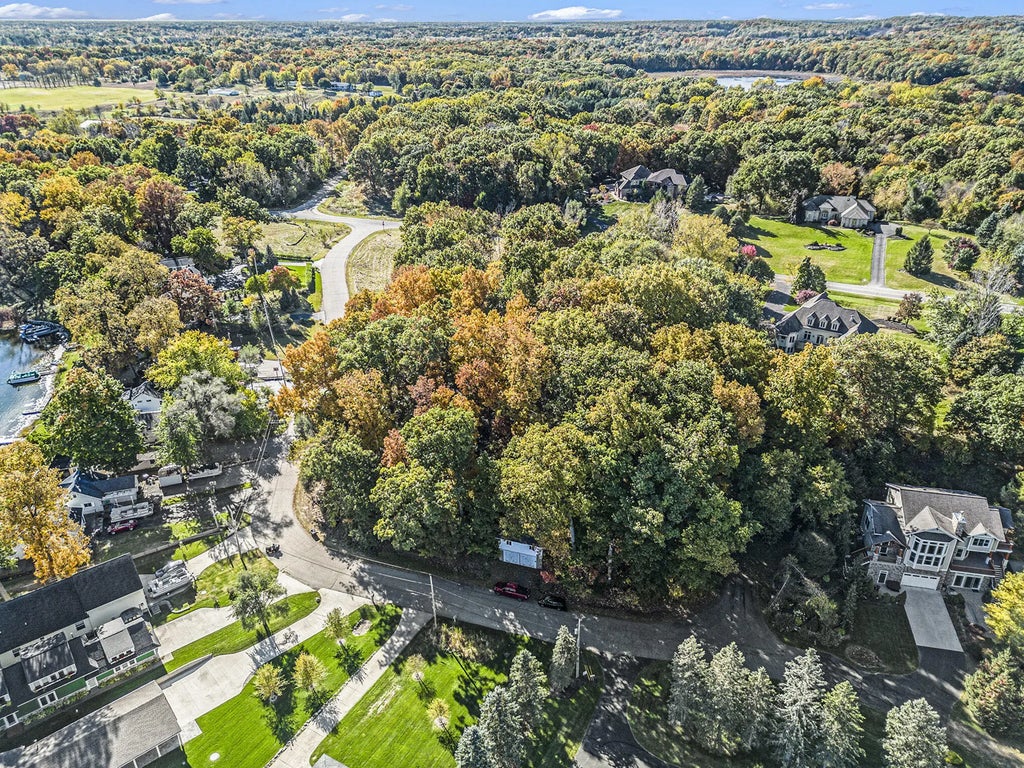 907 Ridge Court, Chelsea