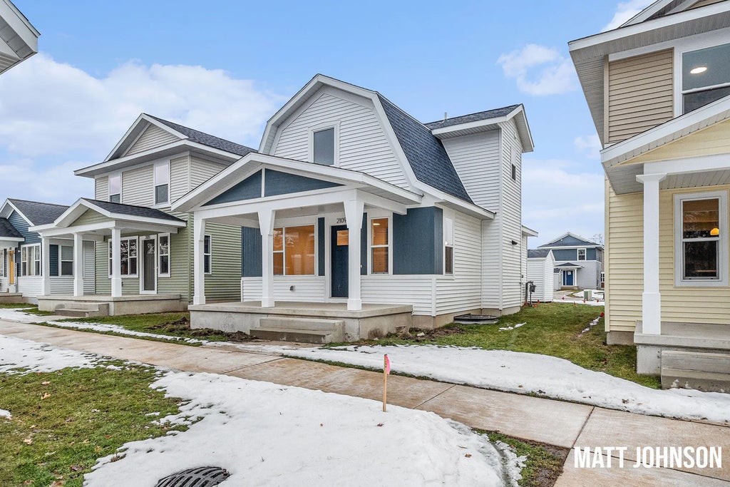 2109 Willard Avenue, Grand Rapids