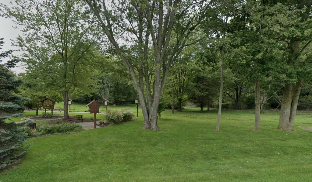 311 Beachwood Way 16, Douglas