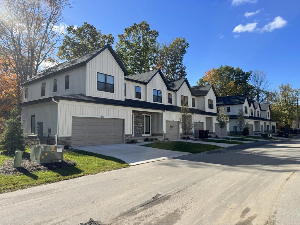 1968 S Shorewood Lane 14, Holland