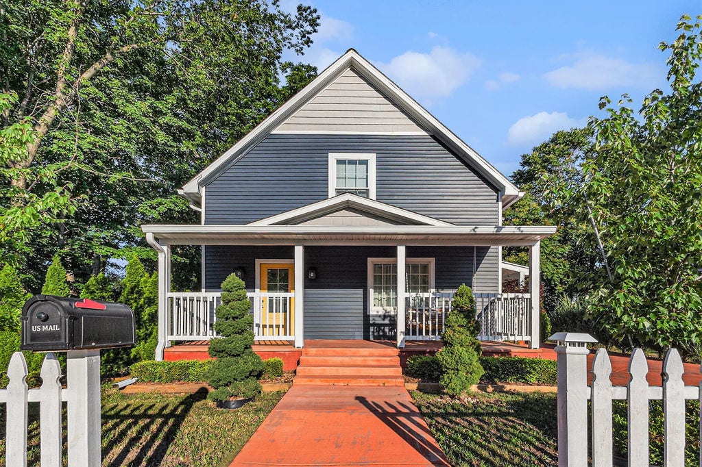 607 S State Street, Hart