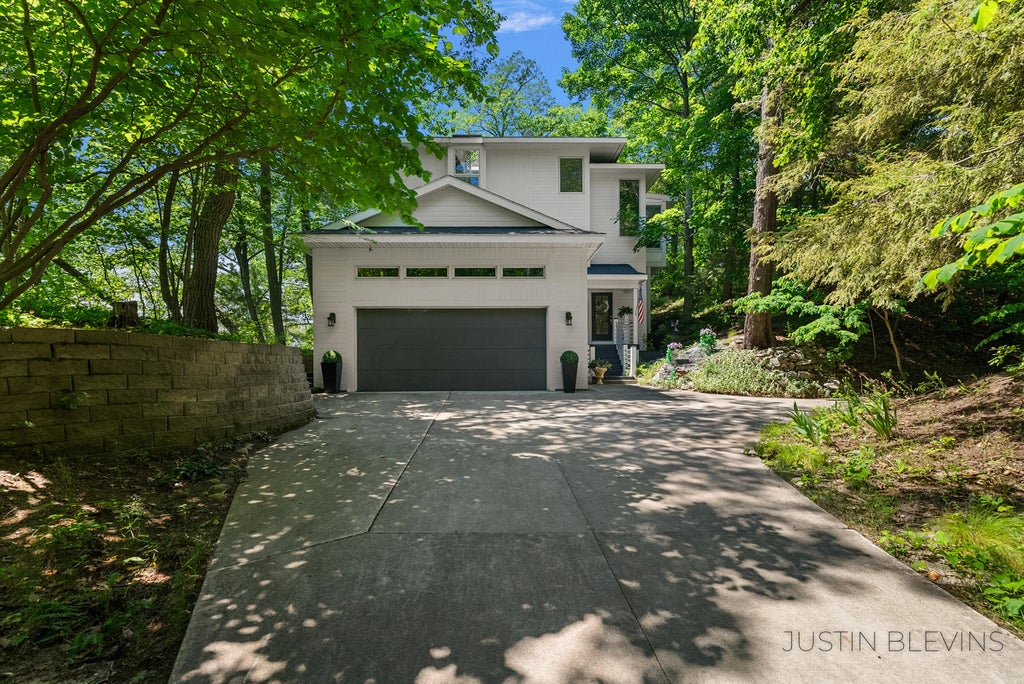 17531 Mountain Plat Drive, Grand Haven