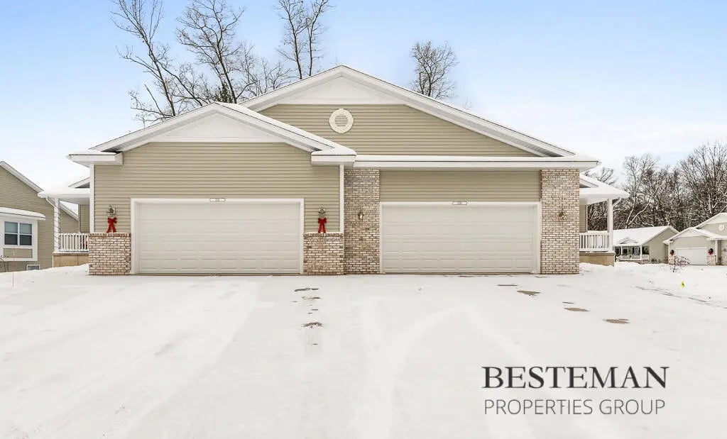 1516 W Addison Way, Muskegon