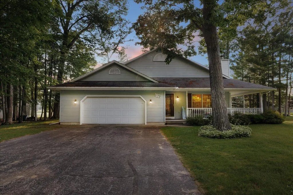 132 White Deer Trail, Prudenville