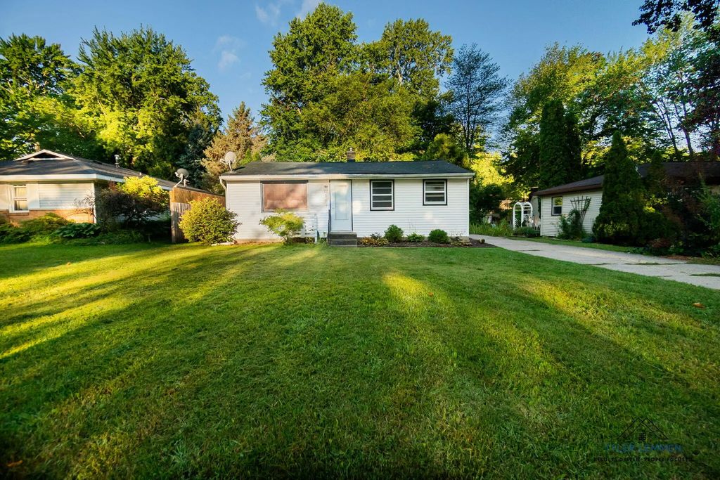 664 Midway Avenue, Holland