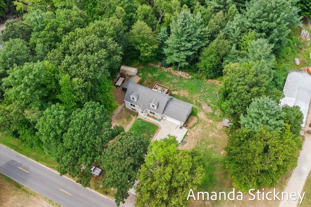 1345 Fonger Street, Sparta