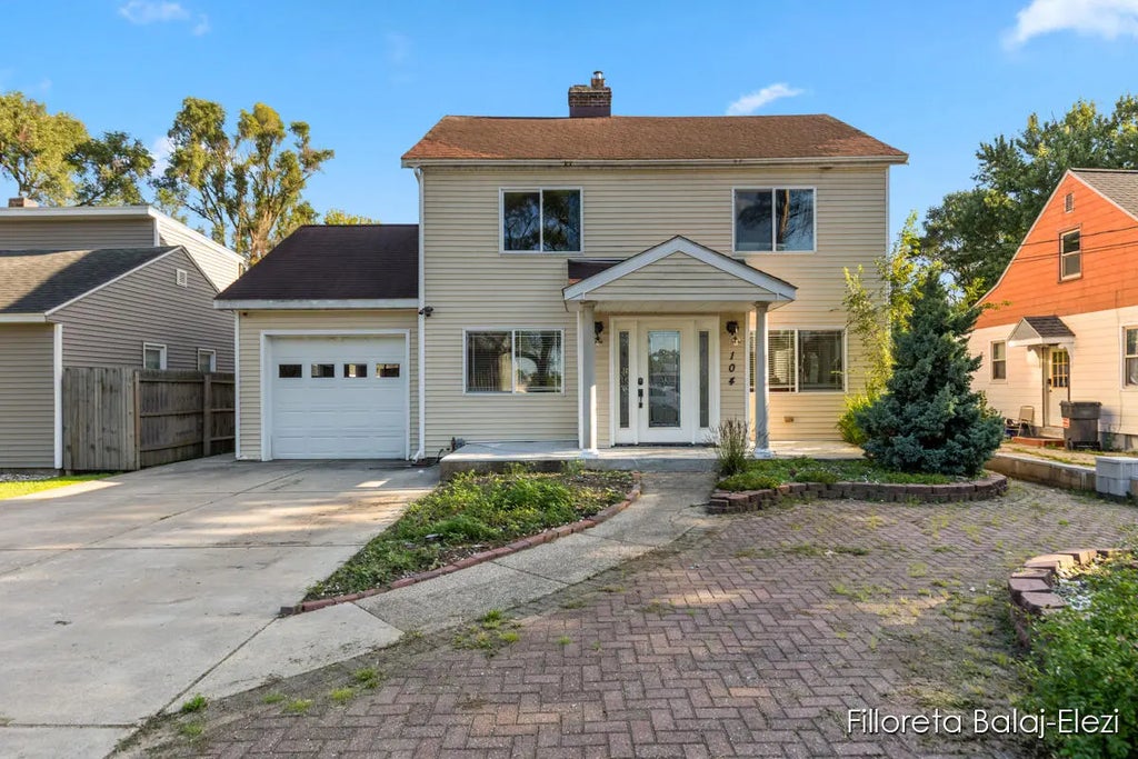 104 Colrain Street, Grand Rapids