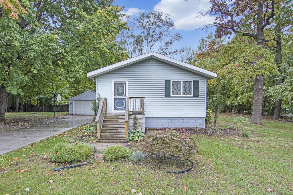 14877 160th Avenue, Grand Haven