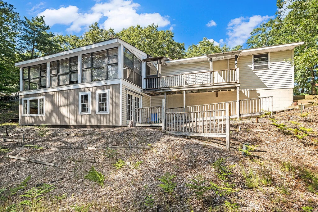 921 N Hancock Street, Pentwater