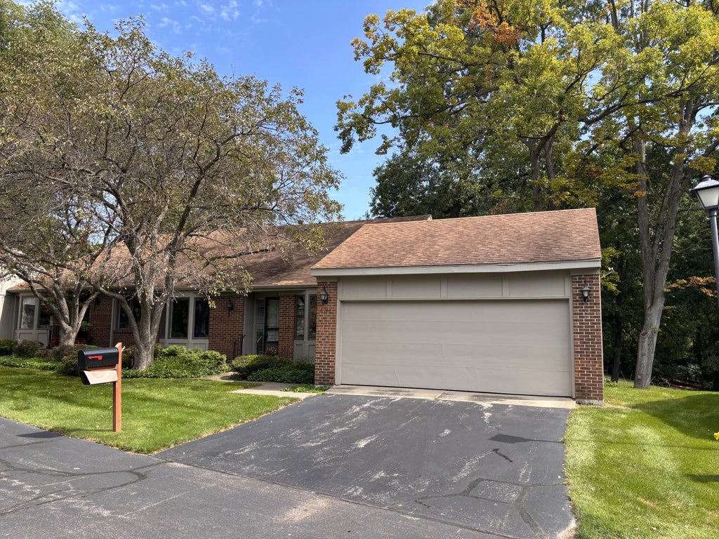 6348 Greenway Drive, Grand Rapids
