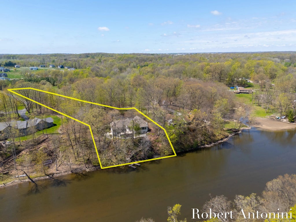 7205 60th Street, Grand Rapids