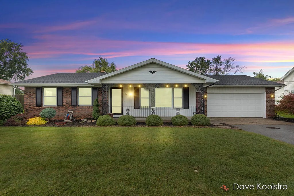 725 52nd Street, Kentwood