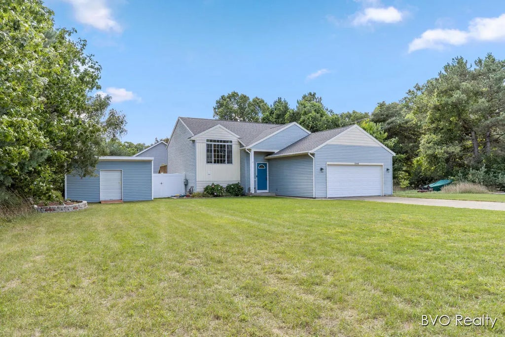 15448 Meadowlark Drive, Grand Haven
