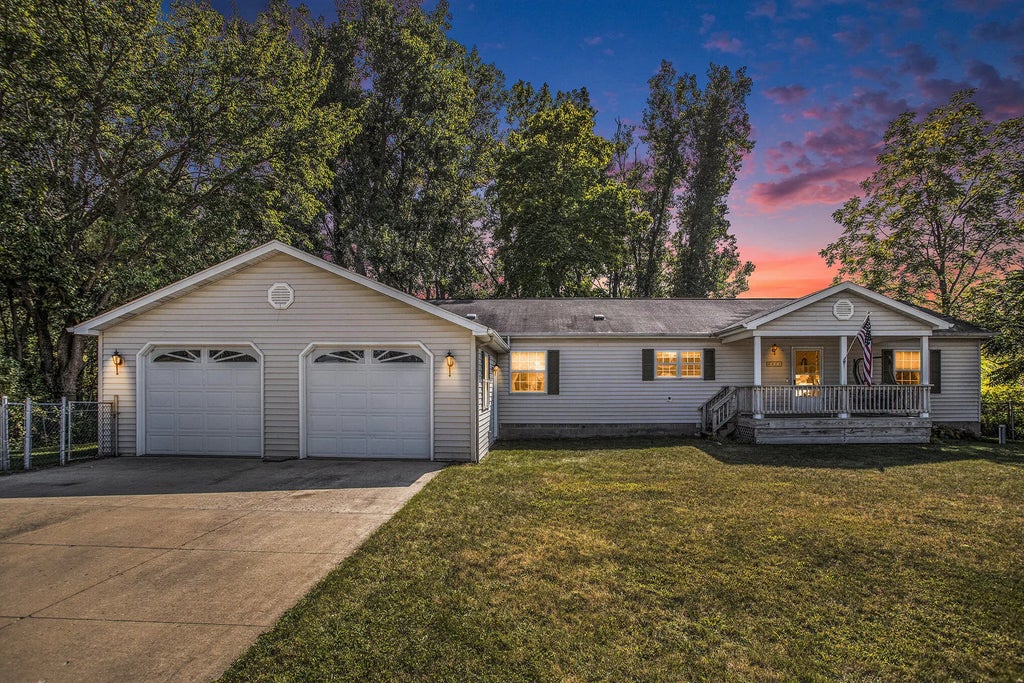 2038 E Bristol Road, Dowling