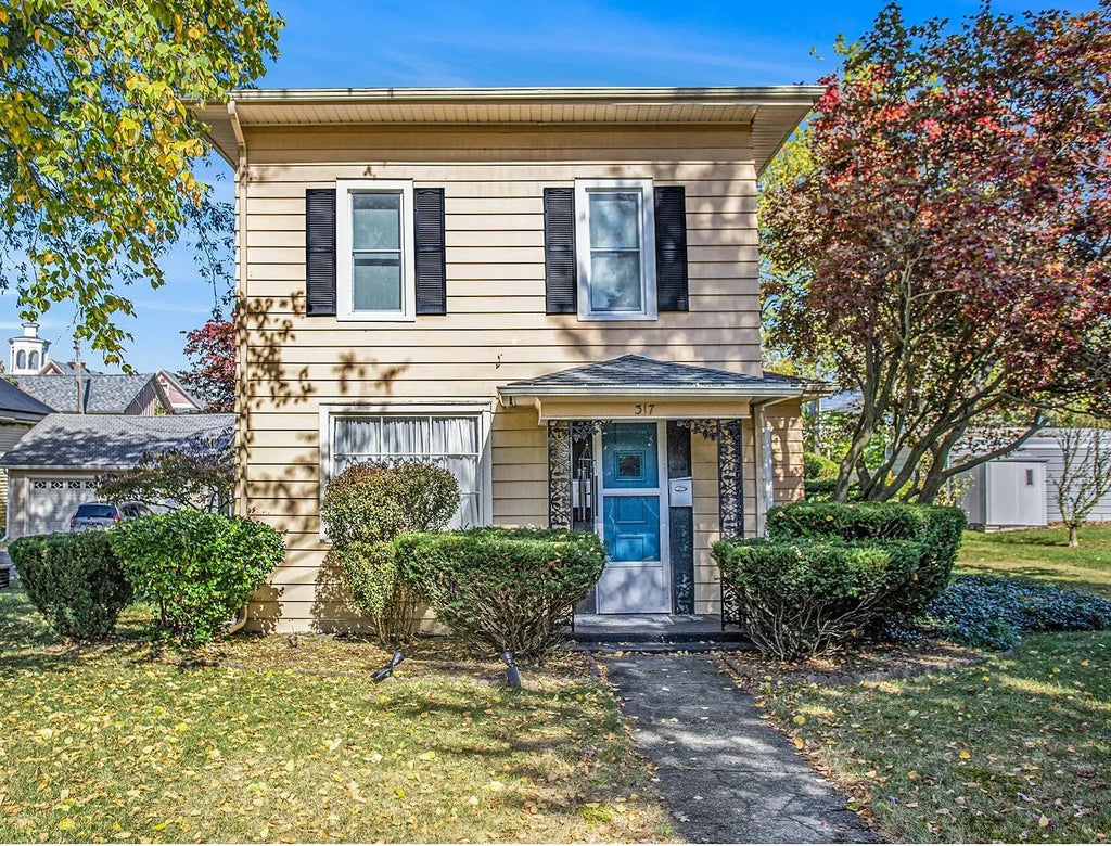 317 E Chart Street, Plainwell