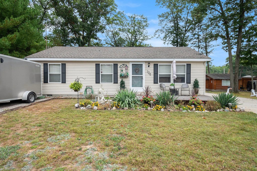 128 Maple Bluff Avenue, Prudenville