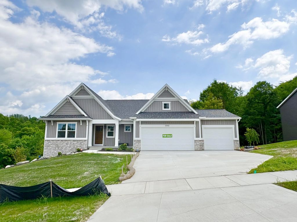 5940 Valley Point Drive, Caledonia