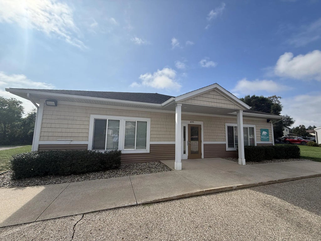 499 Century Lane, Holland