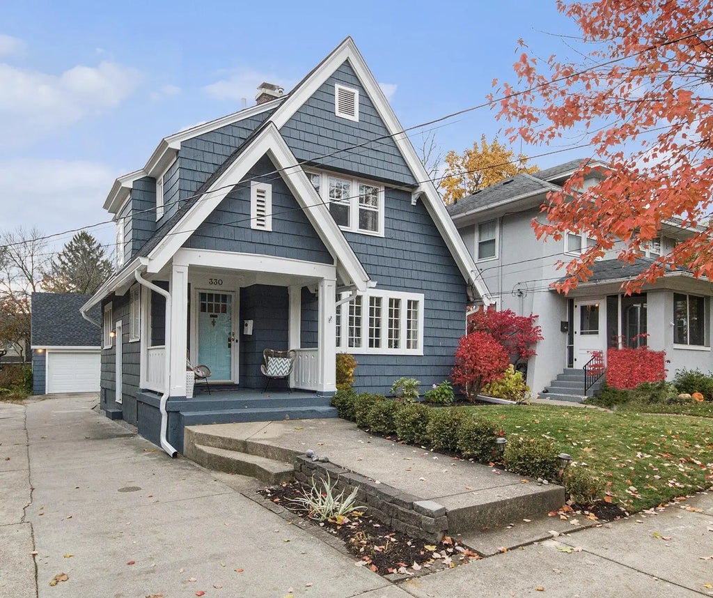 330 Rosewood Avenue, East Grand Rapids