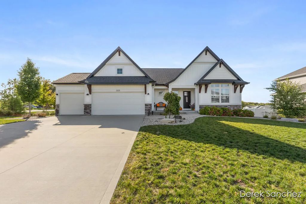 3221 Rocaway Drive, Hudsonville
