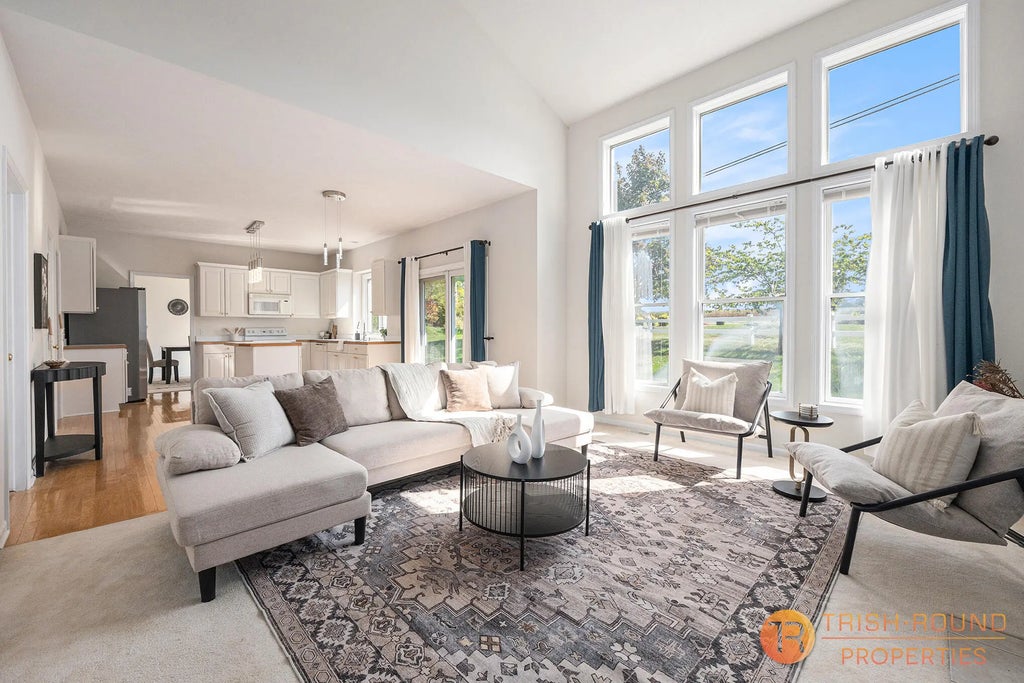 1964 Crystal View Court, Caledonia