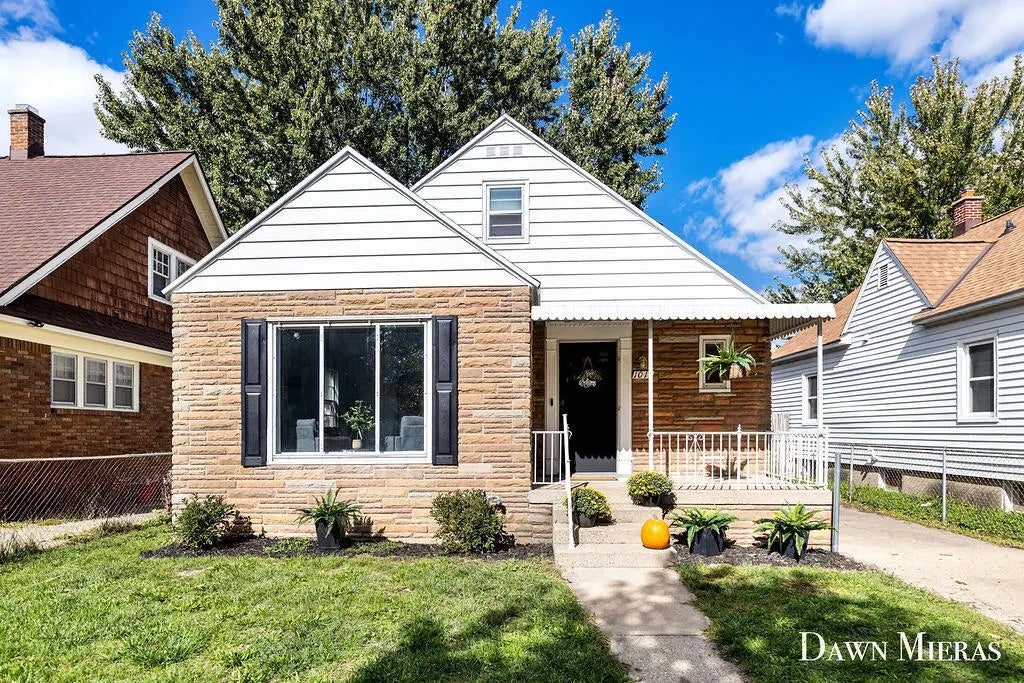 1015 California Street, Grand Rapids