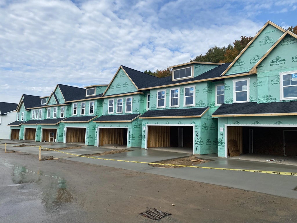 3327 Kings River Street 46, Wyoming