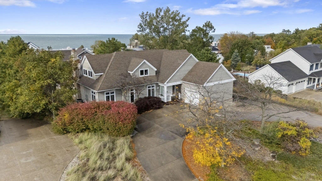 51111 Main Drive, New Buffalo