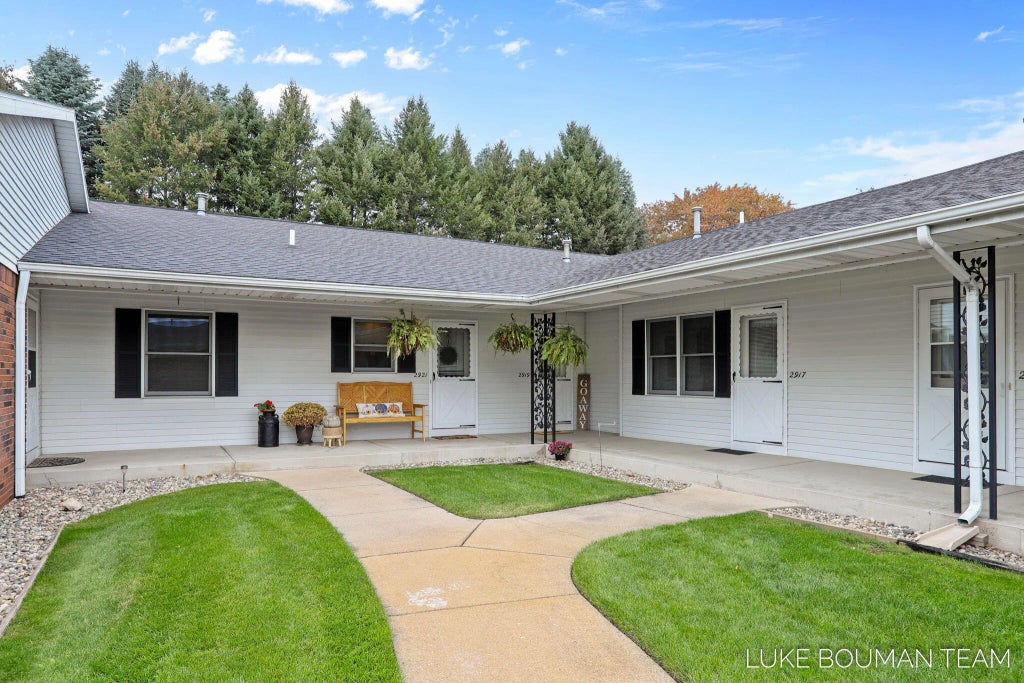 2921 N Wentward Court, Hudsonville