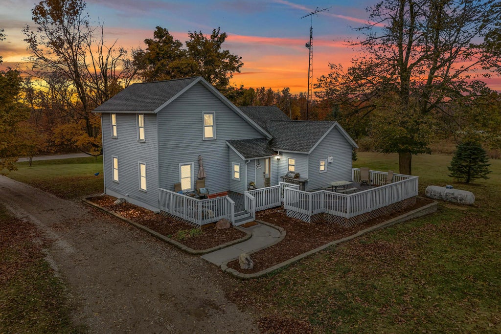 4680 Squawfield Road, Osseo